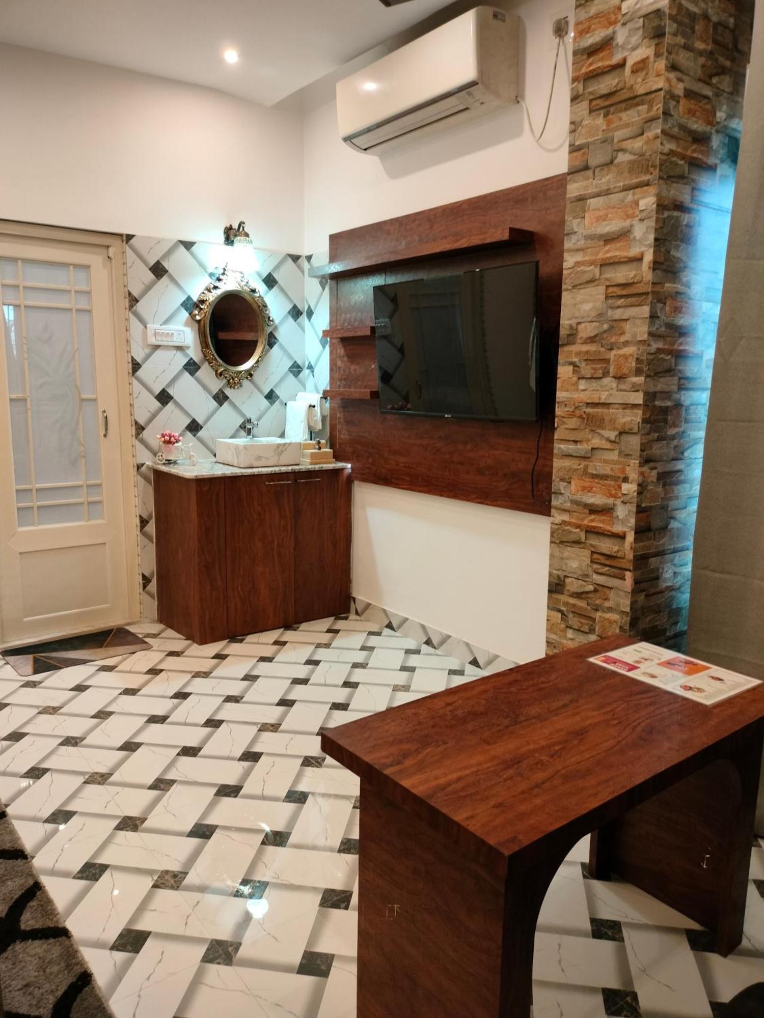 กอลโลลินี โกลกาตา Bed & Breakfast ภายนอก รูปภาพ