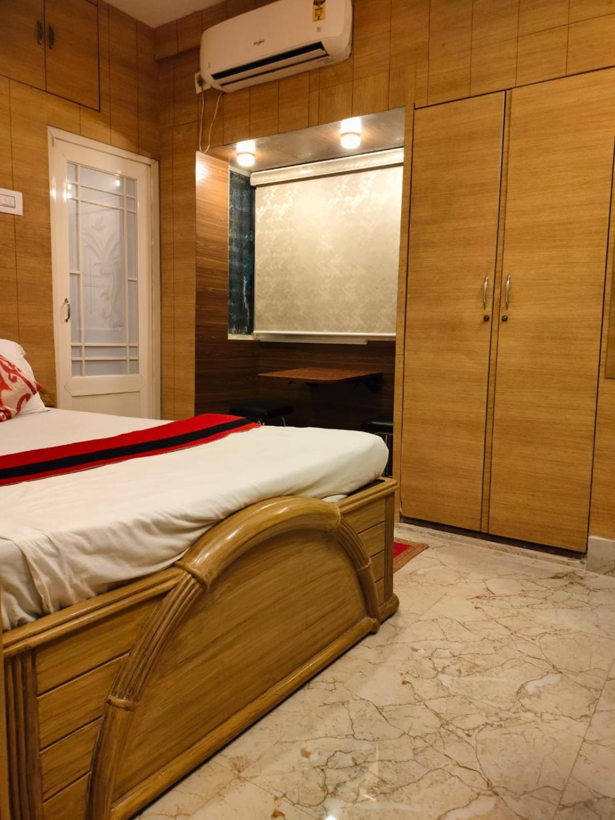 กอลโลลินี โกลกาตา Bed & Breakfast ภายนอก รูปภาพ